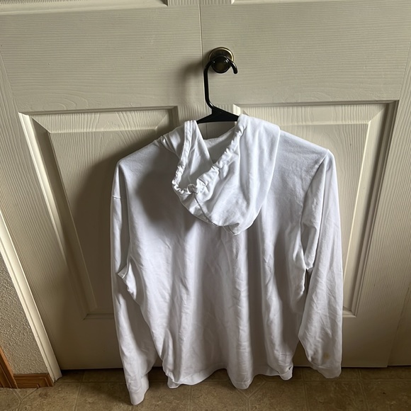 Large Tshirt hoodie. Does show some signs of wearing. - Picture 3 of 4